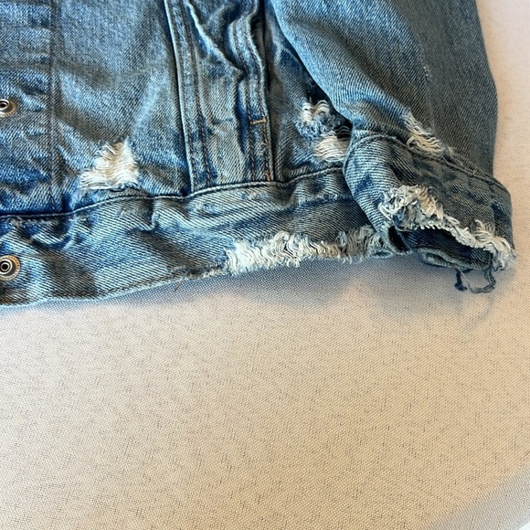American Eagle Distressed Denim Jacket Women’s XS - Picture 6 of 13
